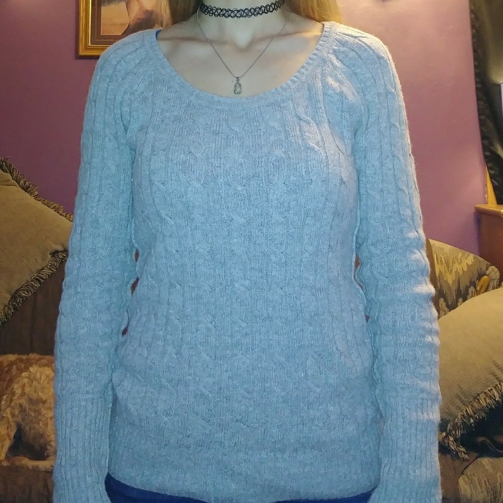 American Eagle sweater